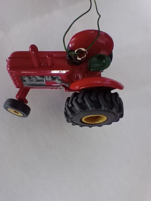 Миниатюра трактор красный, металл